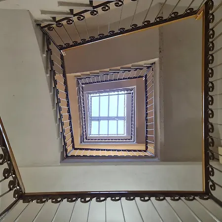 Residenza Menotti - Dom